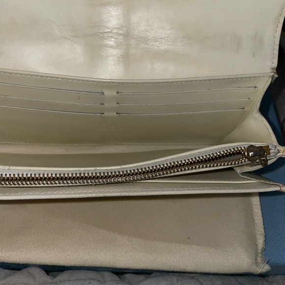 Louis Vuitton Wallet - Picture 10 of 13